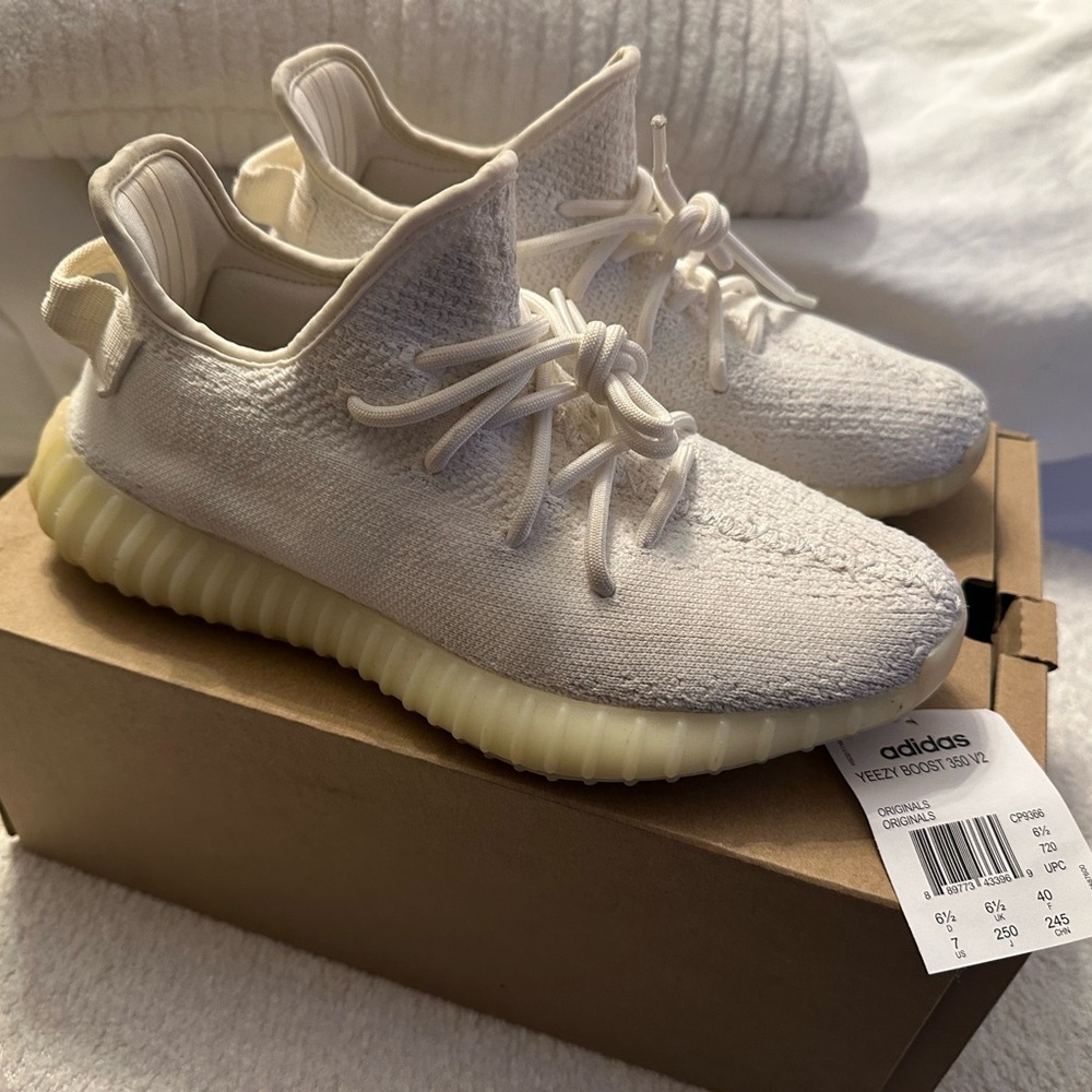 Adidas Yeezy Boost 350 V2 Cream White Sneakers